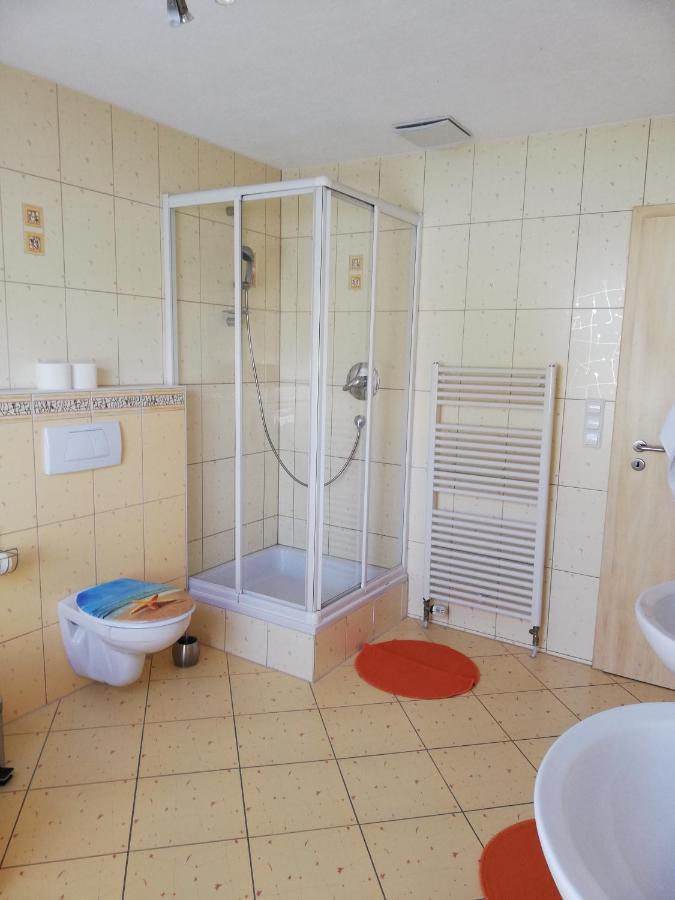 Ferienwohnung Am Bodensee Mit 3 Schlafzimmer Ueber 2 Etage Mit Kleine Balkon Bis 7 Personen 于伯林根 外观 照片