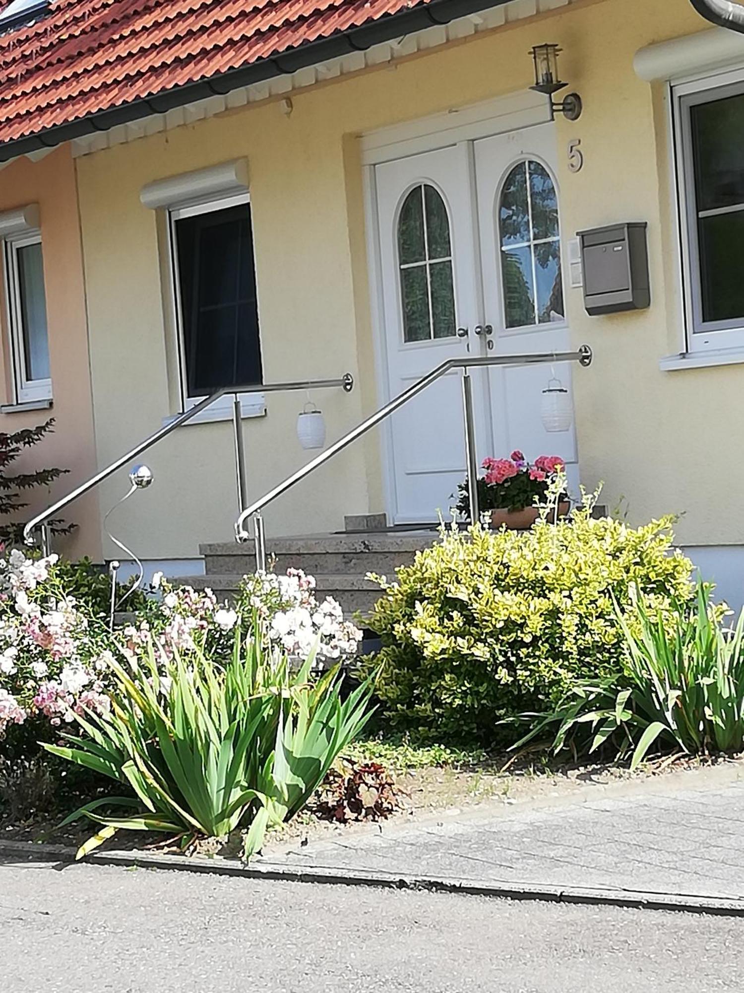 Ferienwohnung Am Bodensee Mit 3 Schlafzimmer Ueber 2 Etage Mit Kleine Balkon Bis 7 Personen 于伯林根 外观 照片